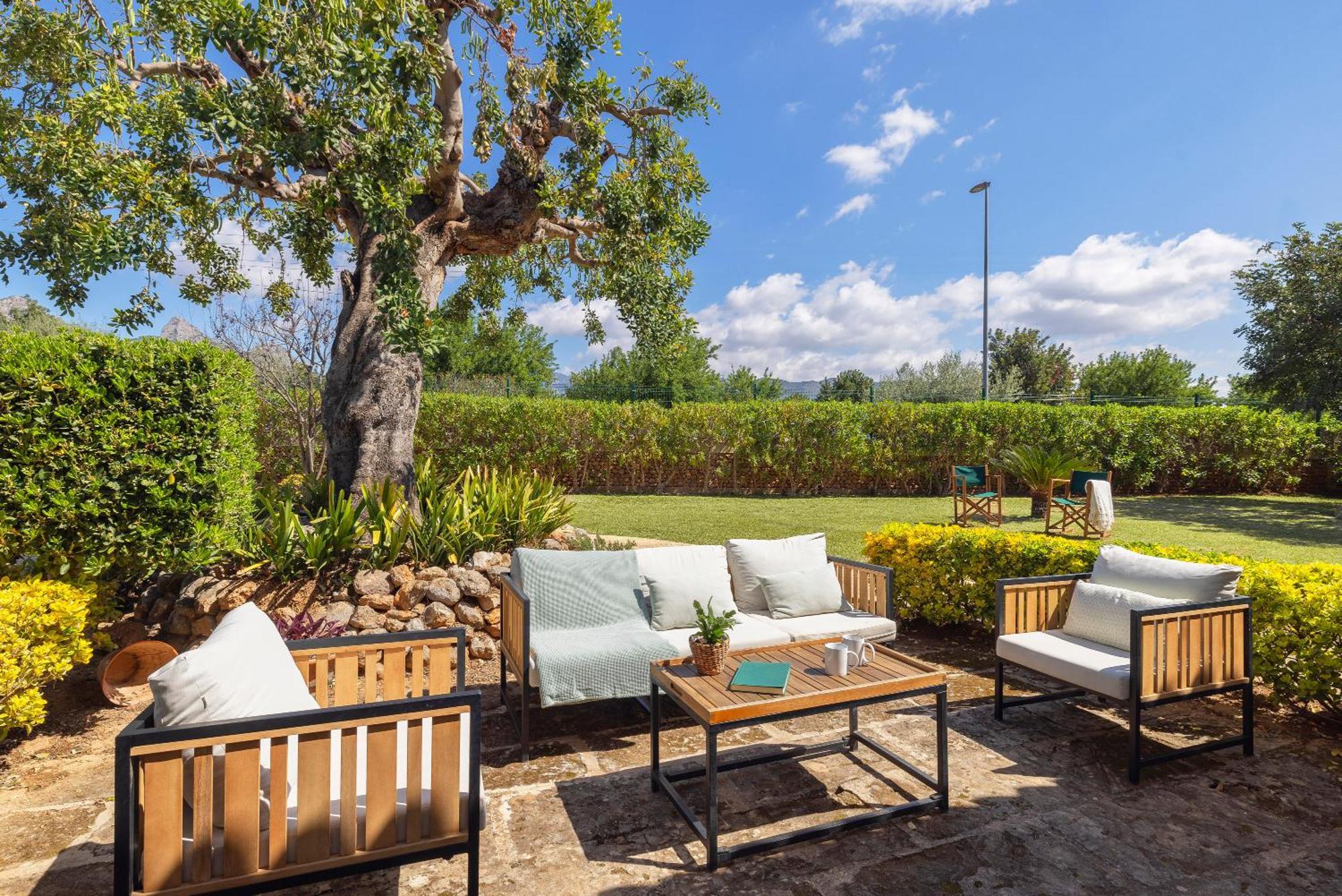 Ideal House For Two Families With Pool And Barbecue Plamanyola Buitenkant foto