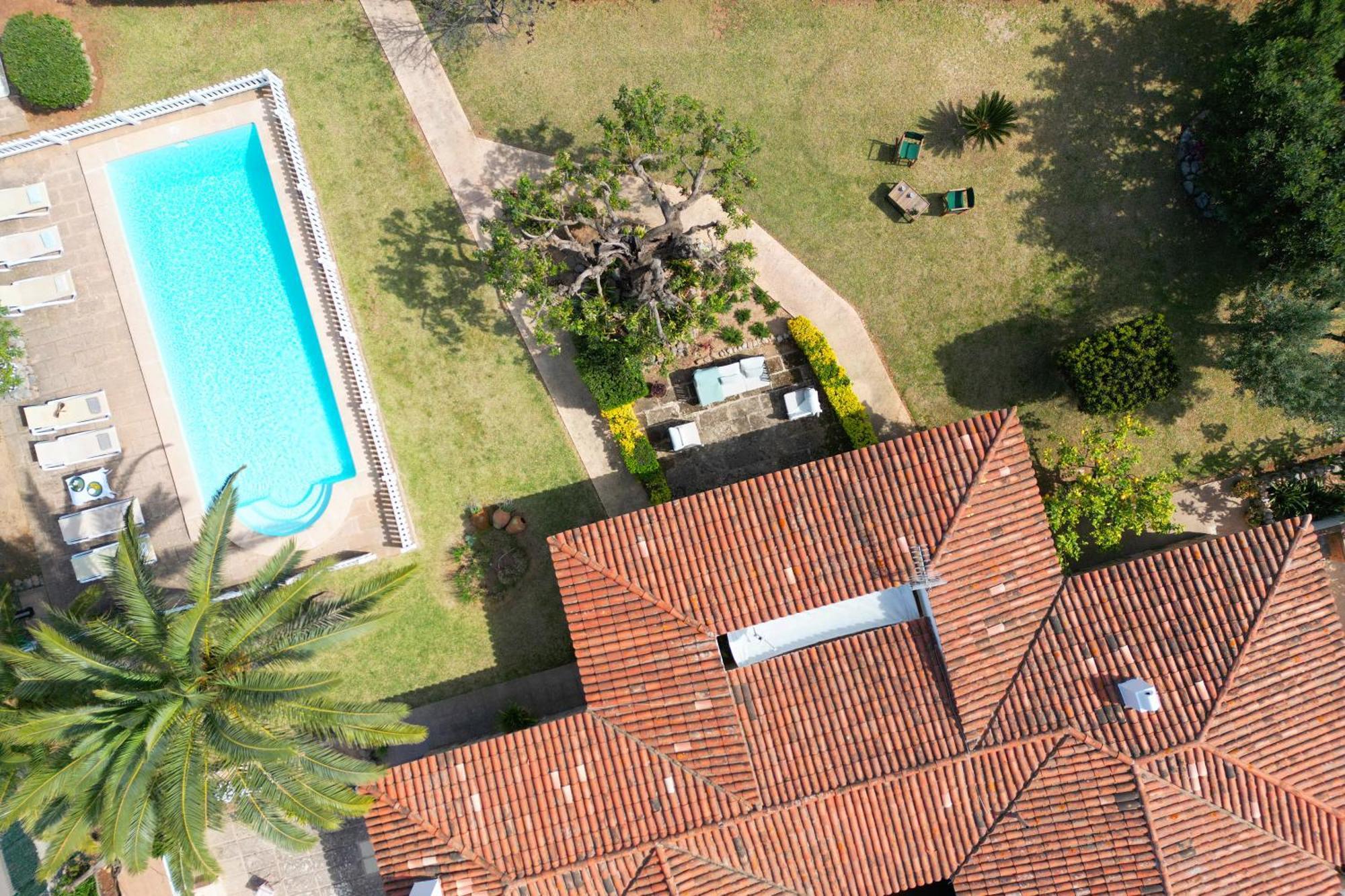 Ideal House For Two Families With Pool And Barbecue Plamanyola Buitenkant foto